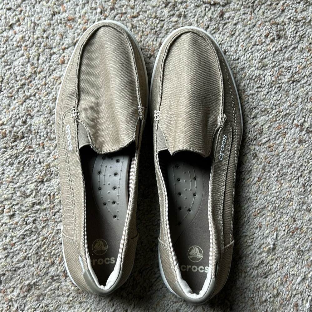 Women’s Walu slip on loafer